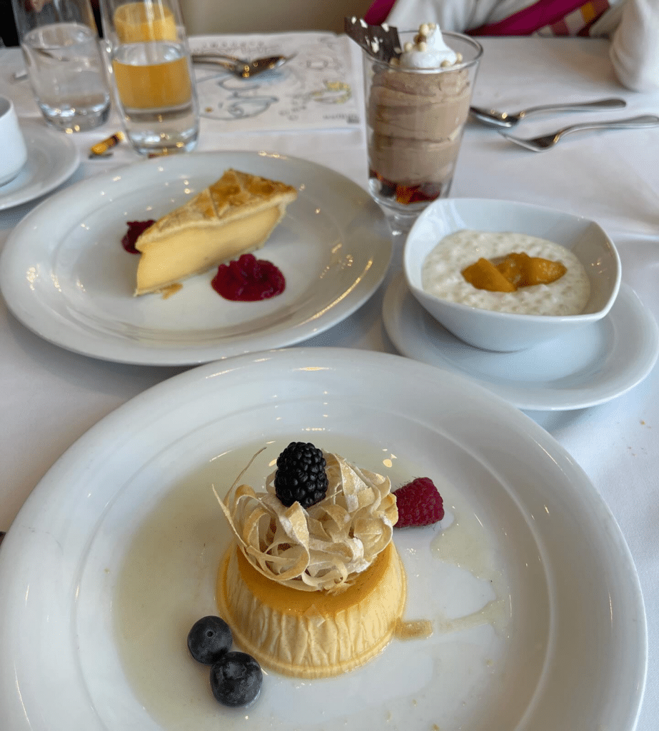 Tasty desserts on the Jewel