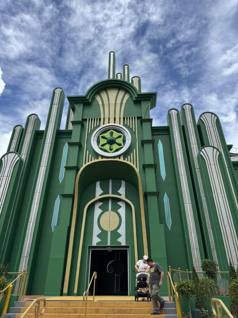 The Wizard of Oz Movie World Gold Coast Rides