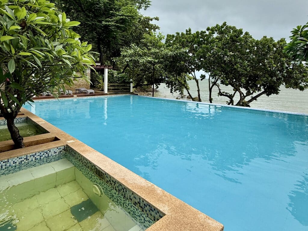 Bataan Travel Guide: La Jolla Resort