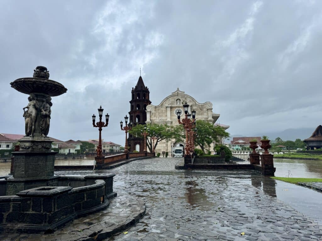 Las Casas Filipinas de Acuzar